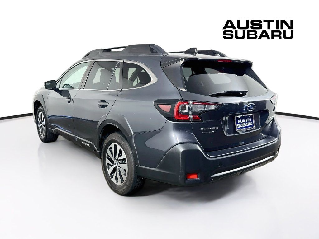 Used 2023 Subaru Outback Premium AWD/4WD image 5