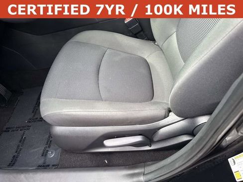Used 2024 Toyota RAV4 LE AWD/4WD image 15