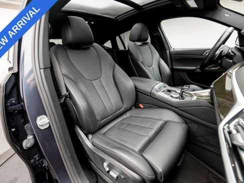 Used 2022 BMW X6 xDrive40i w/ M Sport Package AWD/4WD image 15