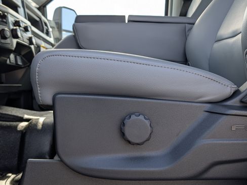 New 2026 Ford F250 XL w/ XL Off-Road Package image 23