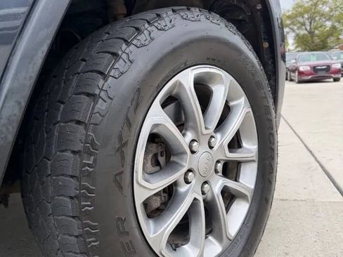 Used 2015 Jeep Grand Cherokee Limited AWD/4WD image 10