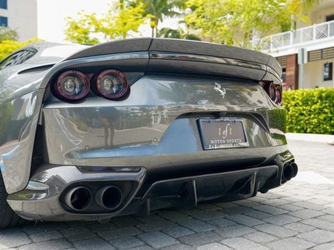 Used 2020 Ferrari 812 Superfast RWD image 49
