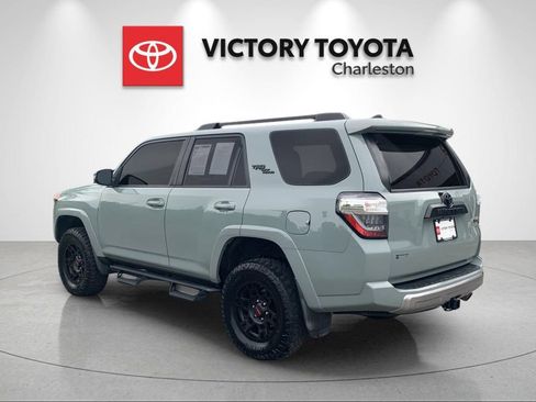 Used 2023 Toyota 4Runner TRD Off-Road Premium w/ Moonroof Package AWD/4WD image 3