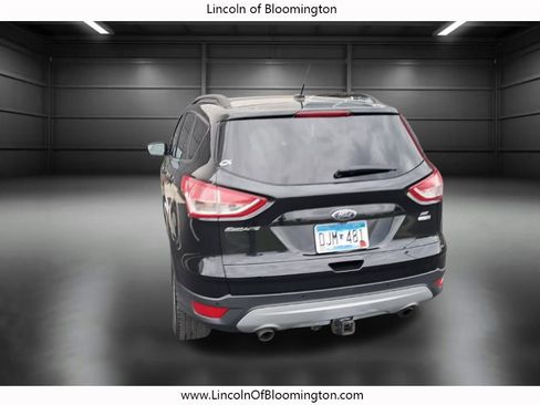 Used 2015 Ford Escape SE w/ Equipment Group 201A image 12