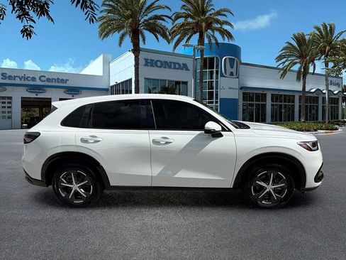 Used 2024 Honda HR-V EX-L image 9