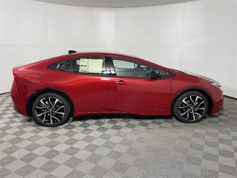 New 2026 Toyota Prius XSE Premium image 8