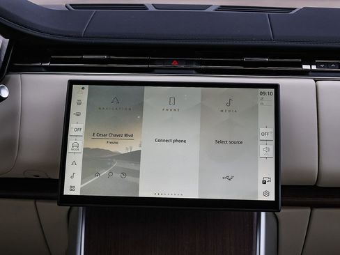 New 2026 Land Rover Range Rover SE AWD/4WD image 24