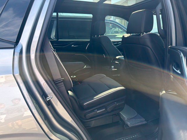 Used 2024 Cadillac Escalade Sport w/ LPO, ONYX Package AWD/4WD image 7