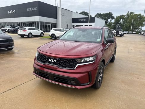 Used 2022 Kia Sorento EX FWD image 4