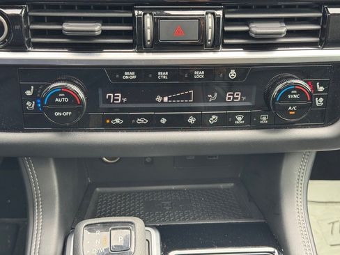 Used 2023 Nissan Pathfinder Platinum w/ Cargo Package image 24