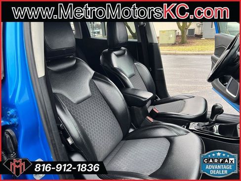 Used 2019 Jeep Compass Latitude FWD image 37