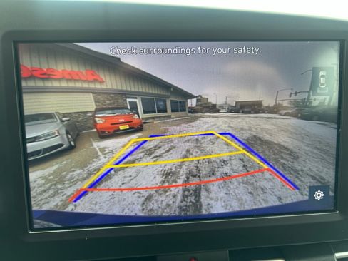 Used 2023 Hyundai Elantra SEL image 19