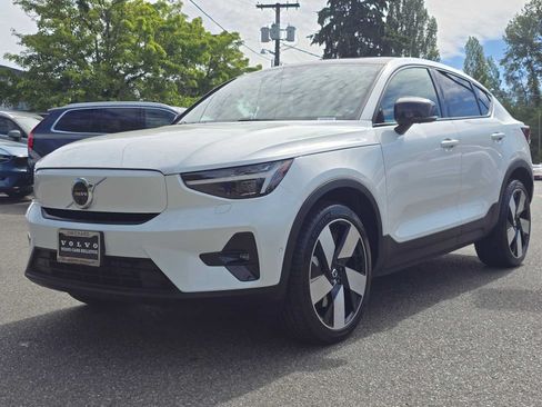 Certified 2023 Volvo C40 P8 Recharge Ultimate AWD/4WD image 8