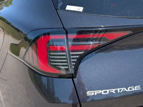 Used 2026 Kia Sportage SX FWD image 10