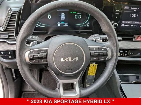 Used 2023 Kia Sportage LX AWD/4WD image 17
