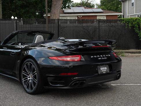Used 2014 Porsche 911 Turbo image 35