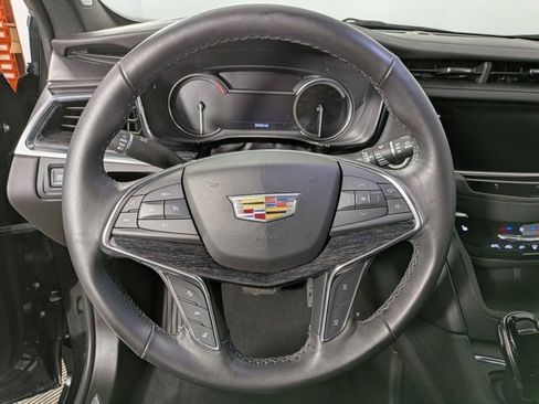 Certified 2023 Cadillac XT5 Premium Luxury w/ LPO, Floor Liner Package image 21