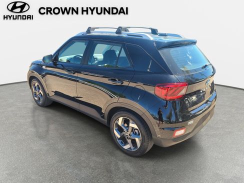 Certified 2023 Hyundai Venue SEL image 6