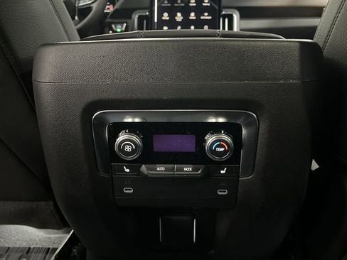 New 2026 GMC Yukon XL Denali w/ Sun & Power Step Package AWD/4WD image 22