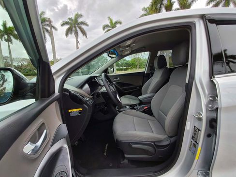 Used 2013 Hyundai Santa Fe Sport FWD image 4