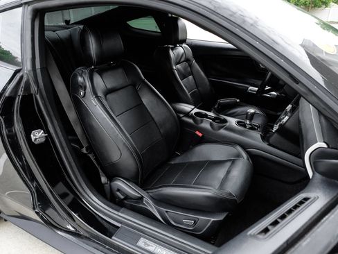 Used 2015 Ford Mustang GT Premium RWD image 30