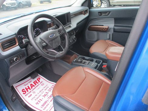 Used 2022 Ford Maverick Lariat FWD image 5