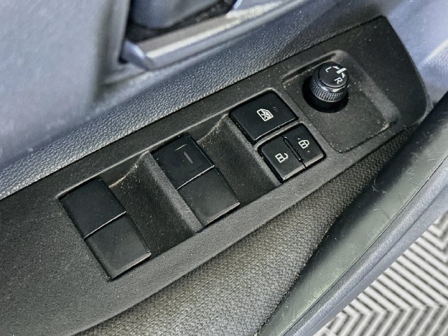 Certified 2025 Toyota Corolla LE FWD image 21