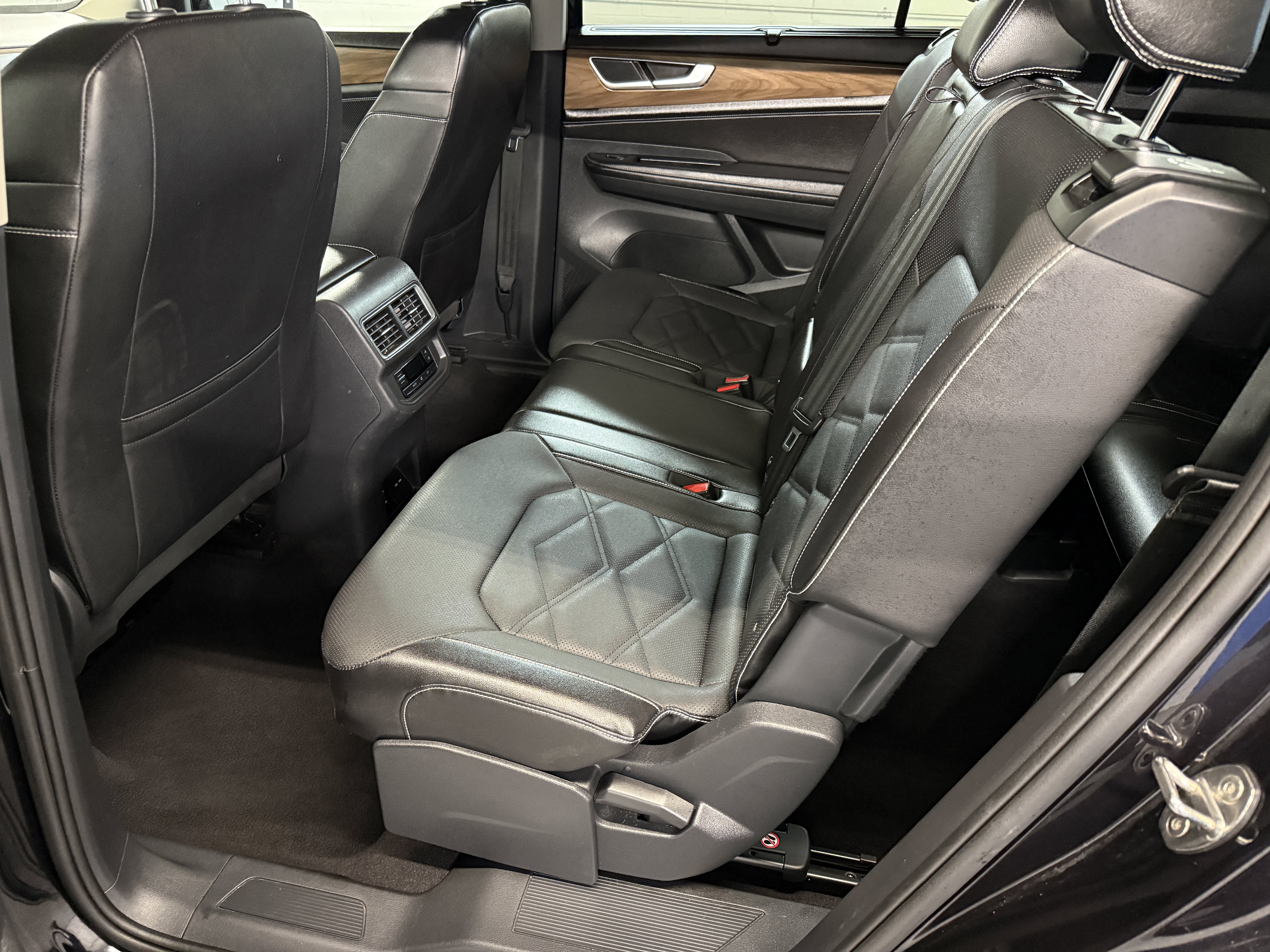 Certified 2024 Volkswagen Atlas SE AWD/4WD image 20