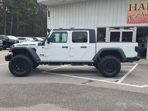 Used 2020 Jeep Gladiator Rubicon image 2