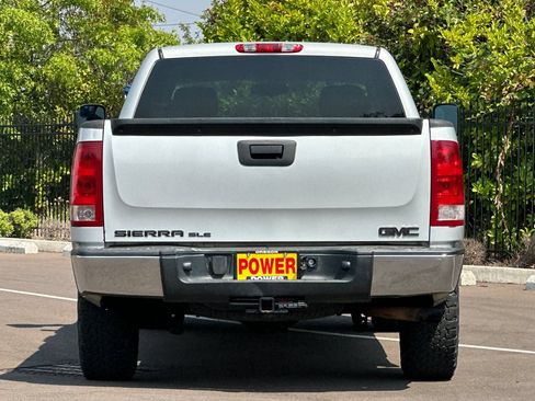 Used 2010 GMC Sierra 1500 SLE AWD/4WD image 5