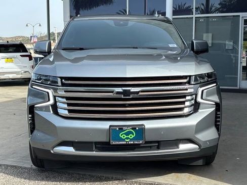 Used 2023 Chevrolet Suburban High Country image 9
