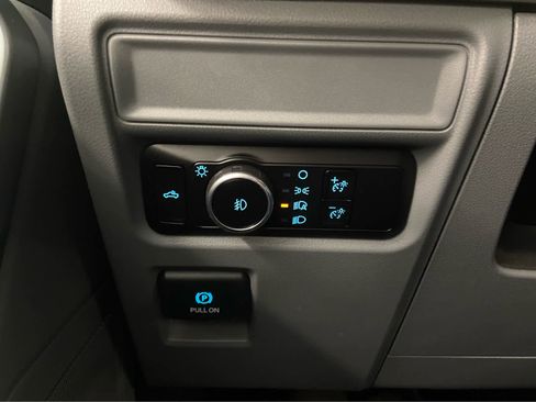 Used 2023 Ford F150 XLT image 38