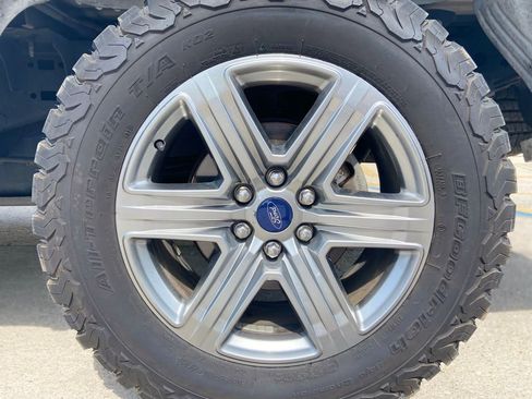 Used 2018 Ford F150 Lariat AWD/4WD image 11
