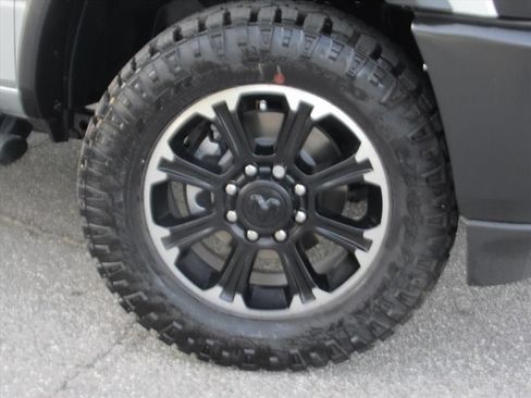 New 2026 RAM 2500 Warlock AWD/4WD image 8