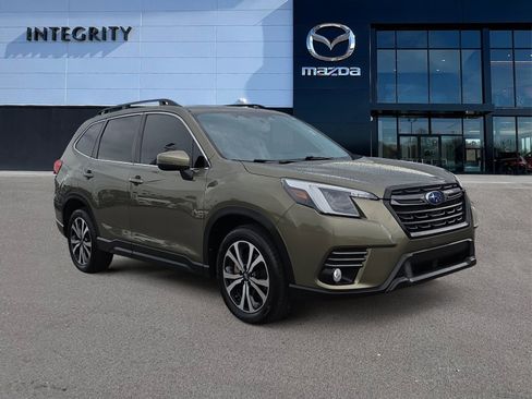 Used 2023 Subaru Forester Limited AWD/4WD image 2