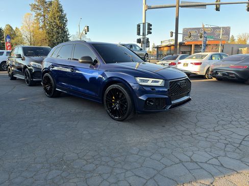 Used 2018 Audi SQ5 Premium Plus w/ S Sport Package image 9