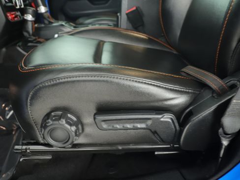 Certified 2021 Jeep Gladiator Mojave image 9