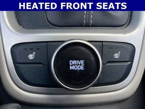 Used 2023 Hyundai Venue Limited w/ Cargo Package FWD image 5