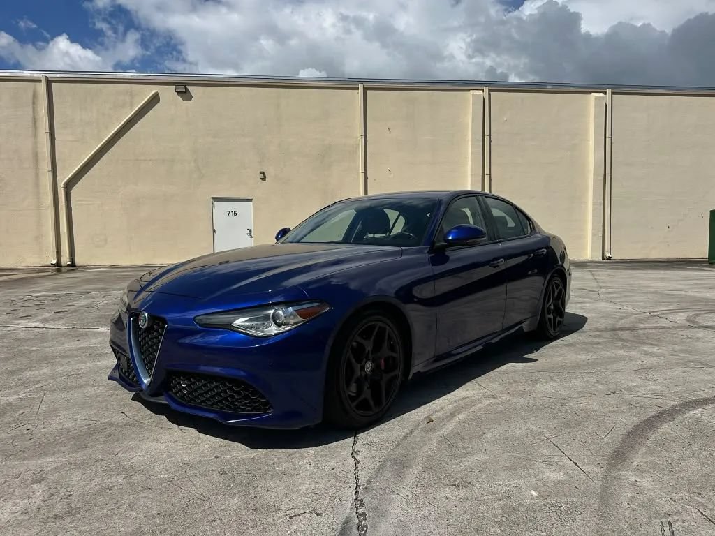 Used 2020 Alfa Romeo Giulia w/ Quick Order Package 22K Sport RWD image 1
