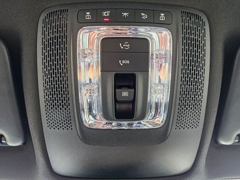 New 2026 Mercedes-Benz GLB 250 4MATIC image 30