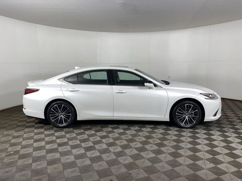 Used 2023 Lexus ES 350 w/ Premium Package image 9