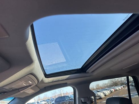 Used 2020 Chevrolet Tahoe Premier w/ Premier 6.2L Value Package image 28