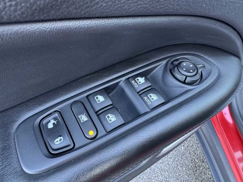 Used 2018 Jeep Compass Latitude w/ Popular Equipment Group image 24