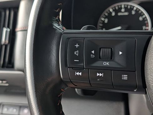 Used 2024 Nissan Pathfinder Rock Creek AWD/4WD image 31