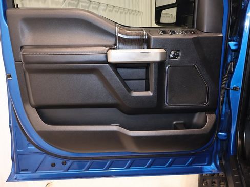 Certified 2020 Ford F350 Lariat w/ Tremor Off-Road Package image 11