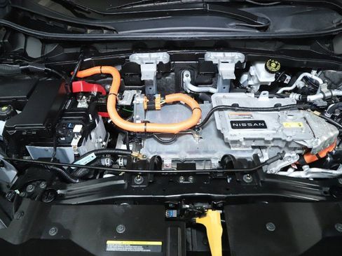 Certified 2024 Nissan Ariya AWD image 39