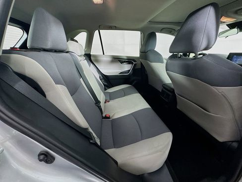 Used 2019 Toyota RAV4 XLE image 32