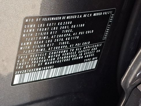 Used 2021 Volkswagen Tiguan SE w/ Panoramic Sunroof Package AWD/4WD image 28