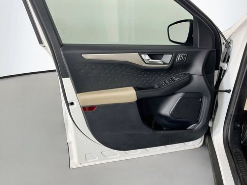 Used 2020 Ford Escape SEL FWD image 27