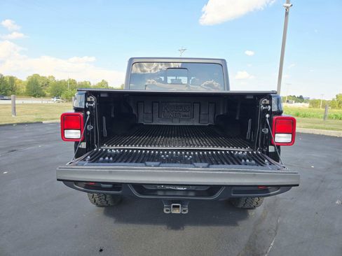 Used 2020 Jeep Gladiator Overland w/ Popular Equipment Package AWD/4WD image 15